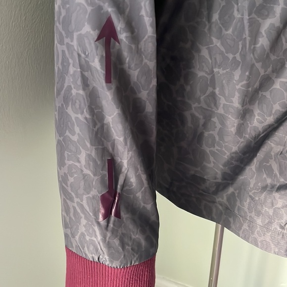 The Upside Snow Leopard windbreaker jacket - Picture 10 of 11